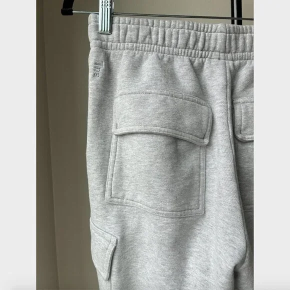 Aritzia TNA Gray Cozy Fleece Mega Cargo Oversized Sweatpant - Size XS - Picture 10 of 11